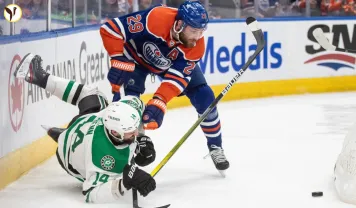 Robertson's Hat Trick Leads Stars Past Injury-Plagued Oilers