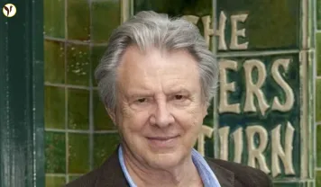 Philip Lowrie