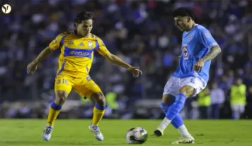 “Cruz Azul players celebrating victory over Tigres at Estadio Azteca – Concachampions 2025 semifinal win”