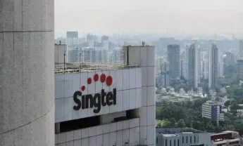 Singtel sells Airtel stake