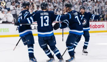 Jets Seize 3-2 Lead