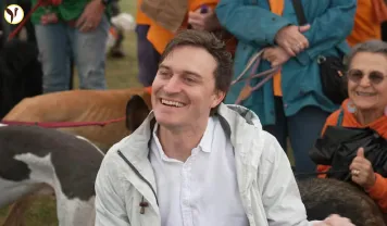 Independent Challenges Conservative Grip in Wannon