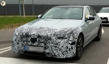 2025 Mercedes C-Class facelift