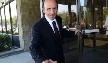  Market Basket CEO Suspended