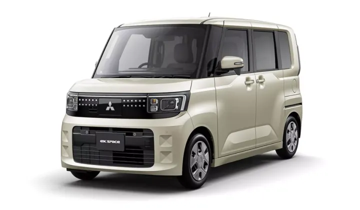 2025 Mitsubishi eK Space 