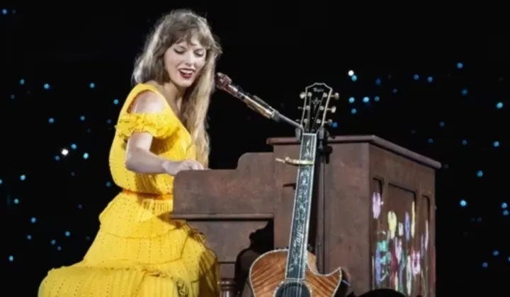 TAYLOR SWIFT