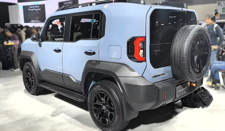 Toyota Land Cruiser FJ