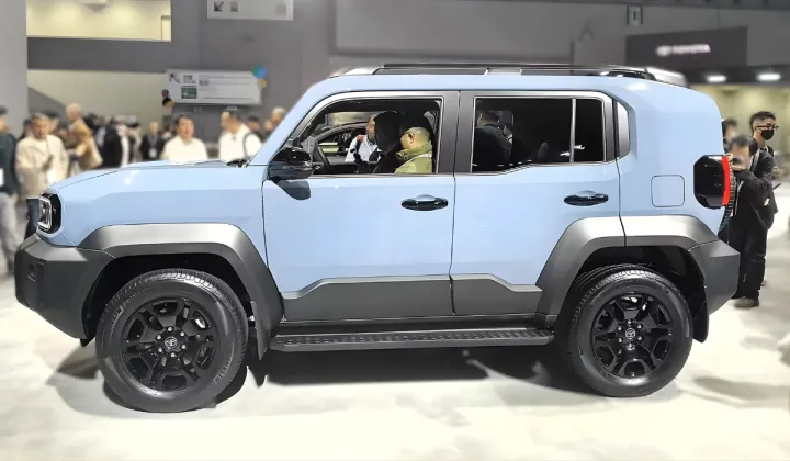 Toyota Land Cruiser FJ