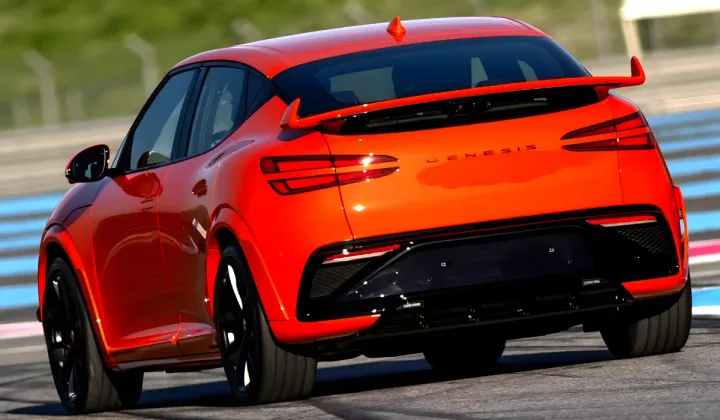 2027 Genesis GV60 Magma 