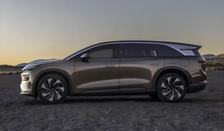 2025 Lucid Gravity Touring