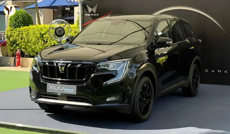 Mahindra XUV700 Ebony Edition
