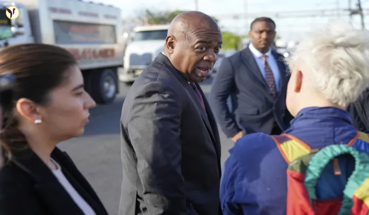 Newark Mayor Arrested Protesting Immigrant Detention Center