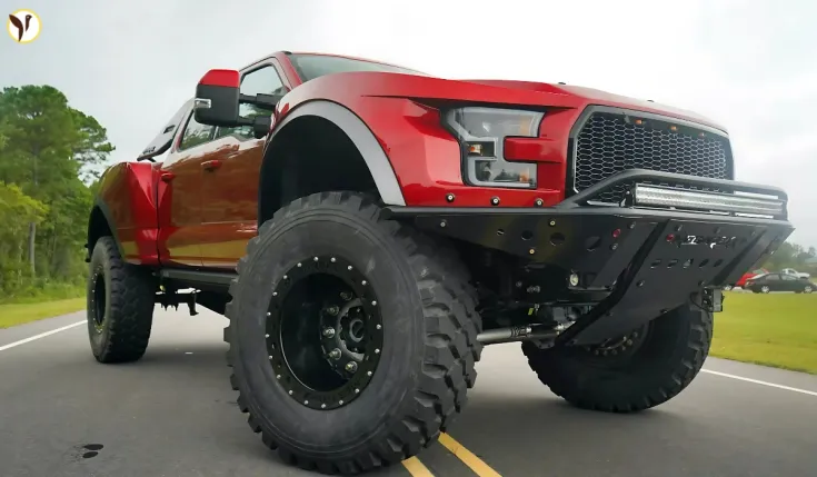 Ford F-250 MegaRaptor 