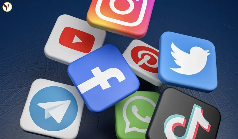  Social Media